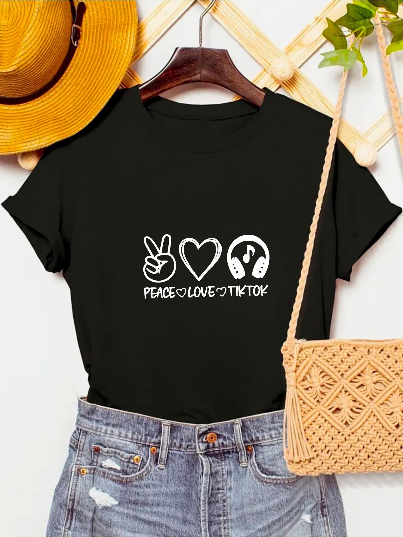 Women'S Casual "Peace Love TikTok" Graphic Tee - Soft, Breathable, Short Sleeve, Round Neck, Y2K Style, Easy Care & Quick Dry - Ideal for Spring & Summer, Everyday Fashion Top, Casual Wear Tee | Playful Print Top | Comfortabl